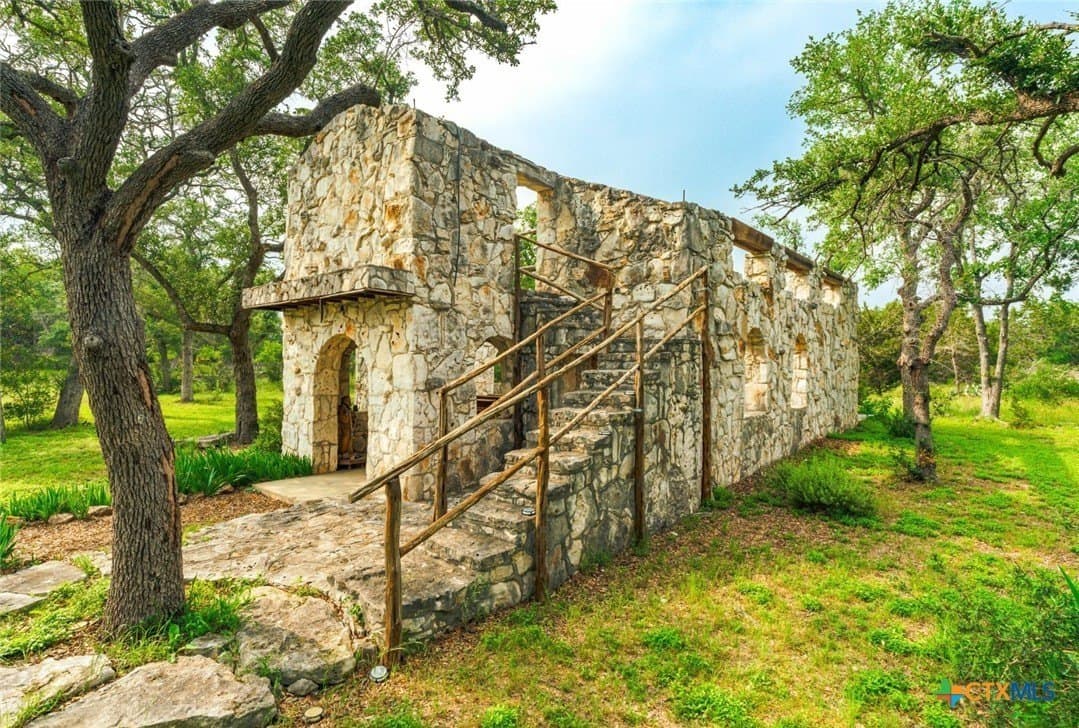 12 acres in Hays County - photo 29