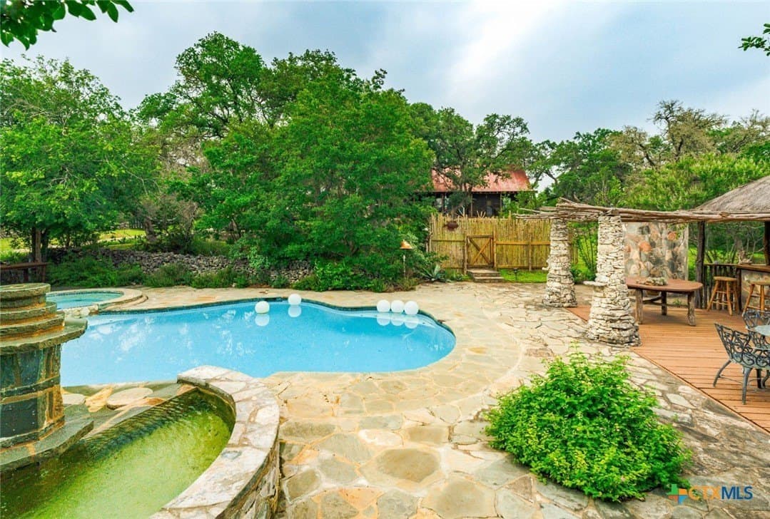 12 acres in Hays County gallery image 2