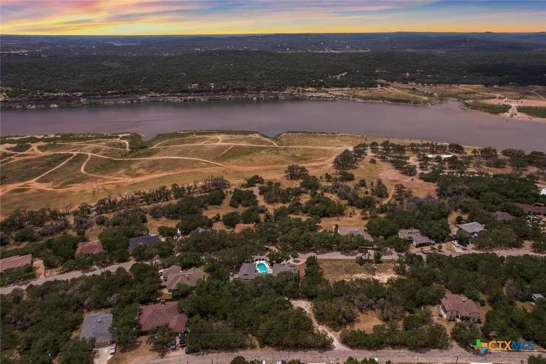 0.24 acres in Travis County gallery image 3