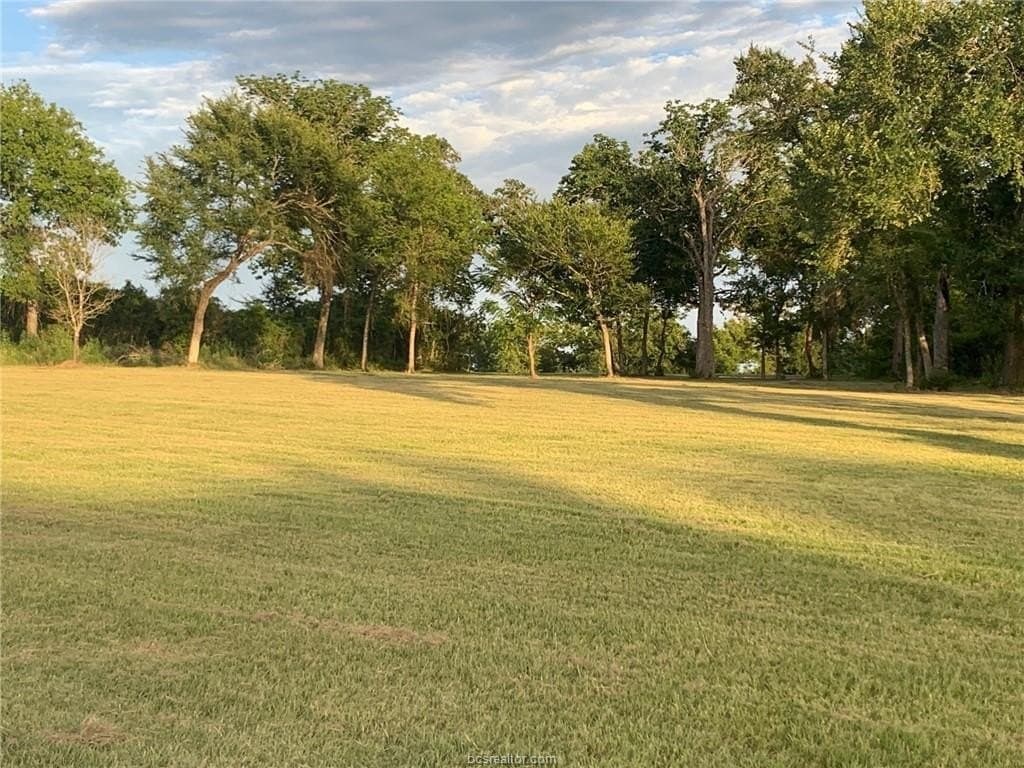 2.26 acres in Grimes County - photo 12