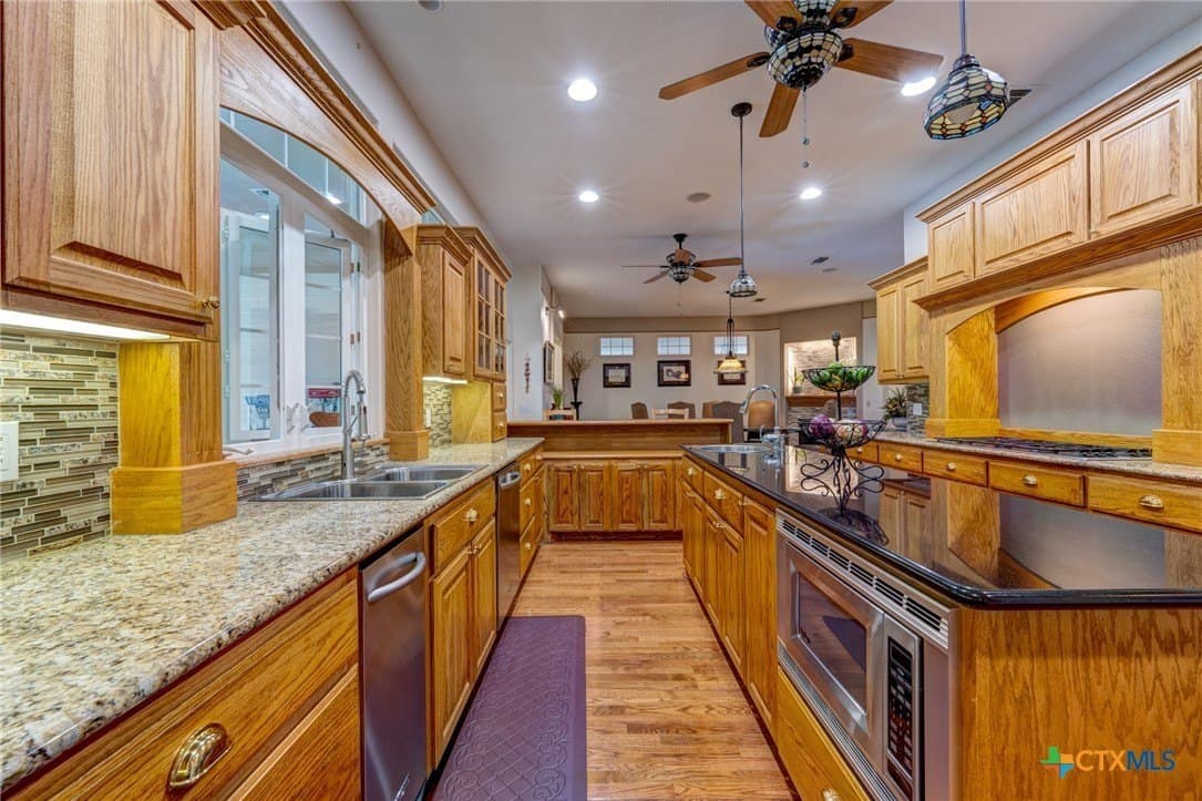 20 acres in Hays County - photo 23
