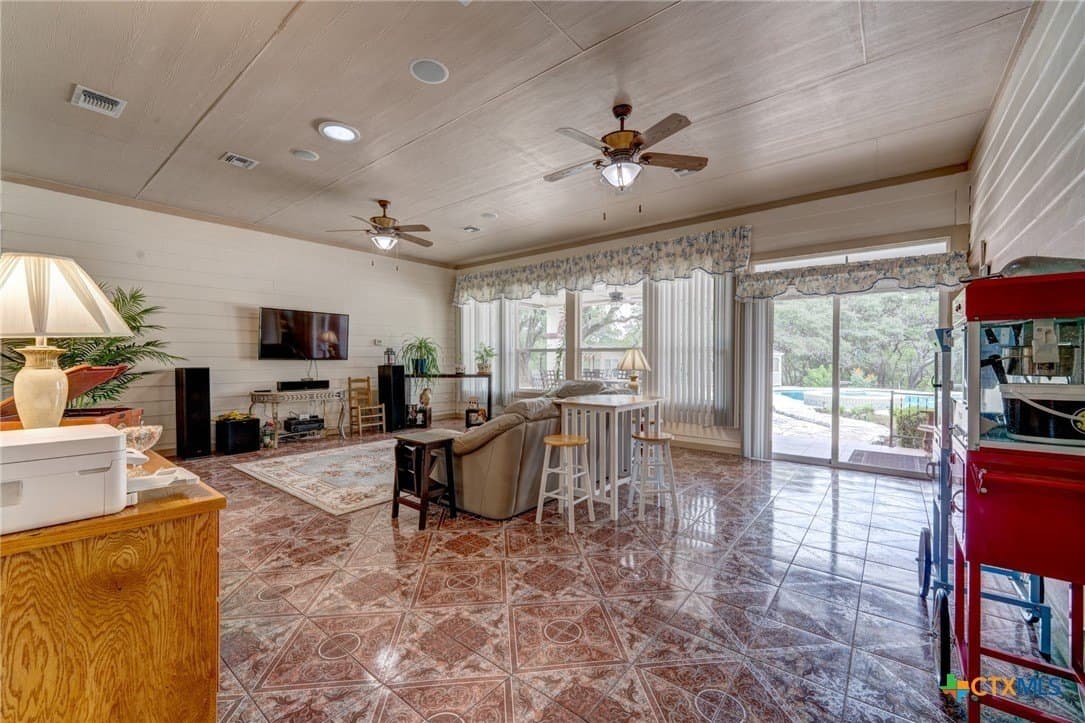 20 acres in Hays County - photo 35