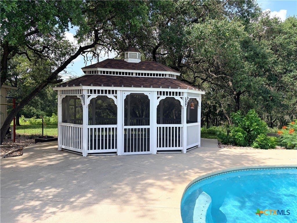 20 acres in Hays County - photo 11