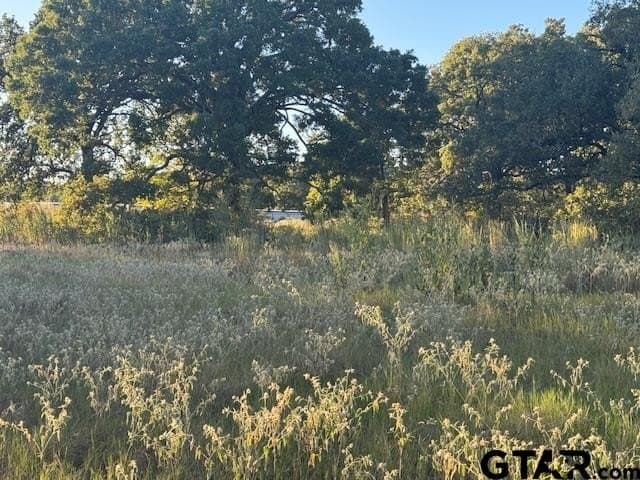 7.5 acres in Henderson County