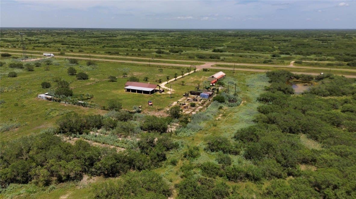 272.38 acres in Brooks County featured view