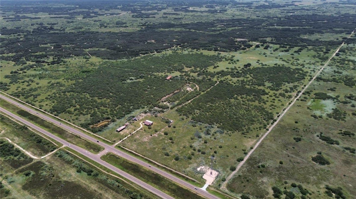 272.38 acres in Brooks County gallery image 2