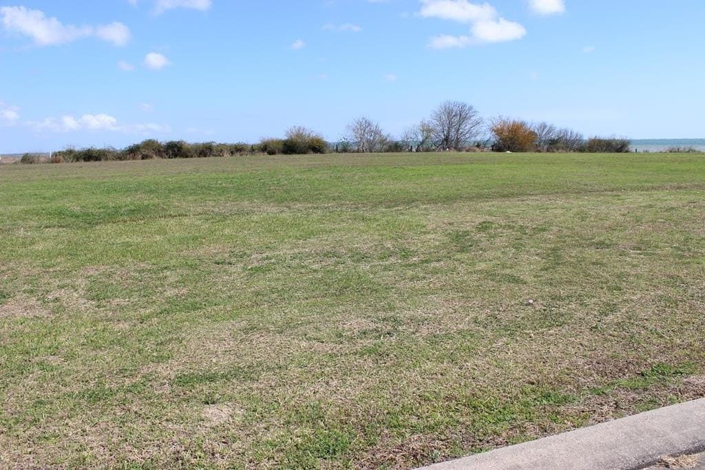 0.25 acres in Palacios Area County