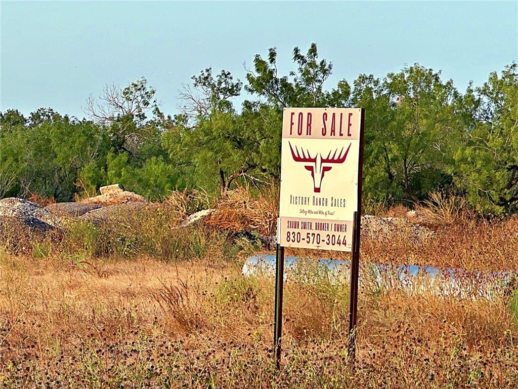 100,000 acres in McMullen County - photo 7