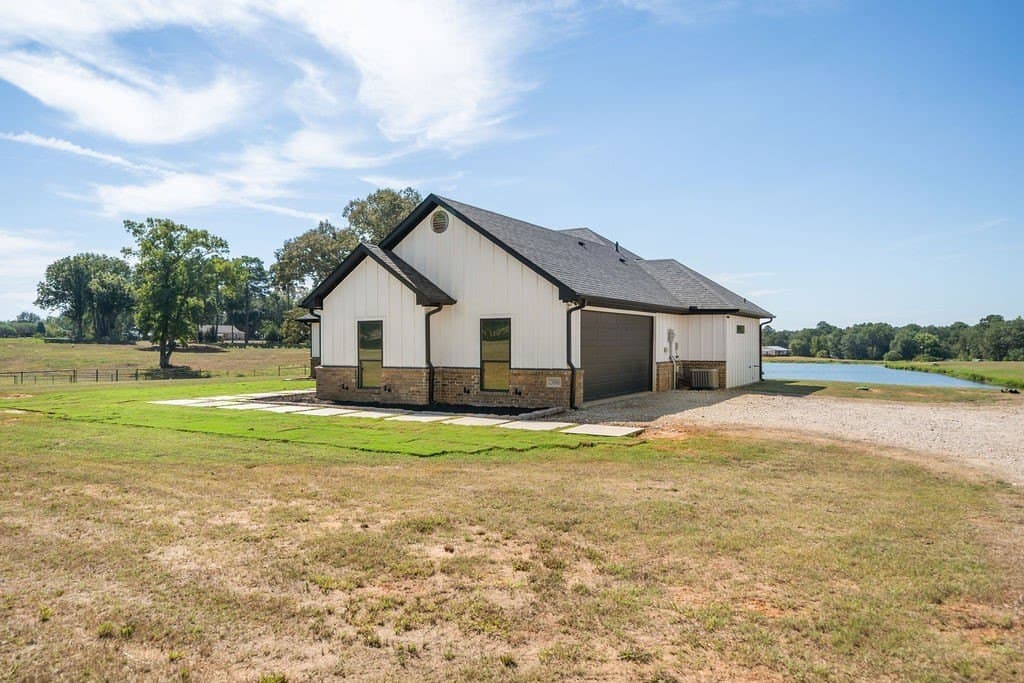 10 acres in Smith County - photo 4