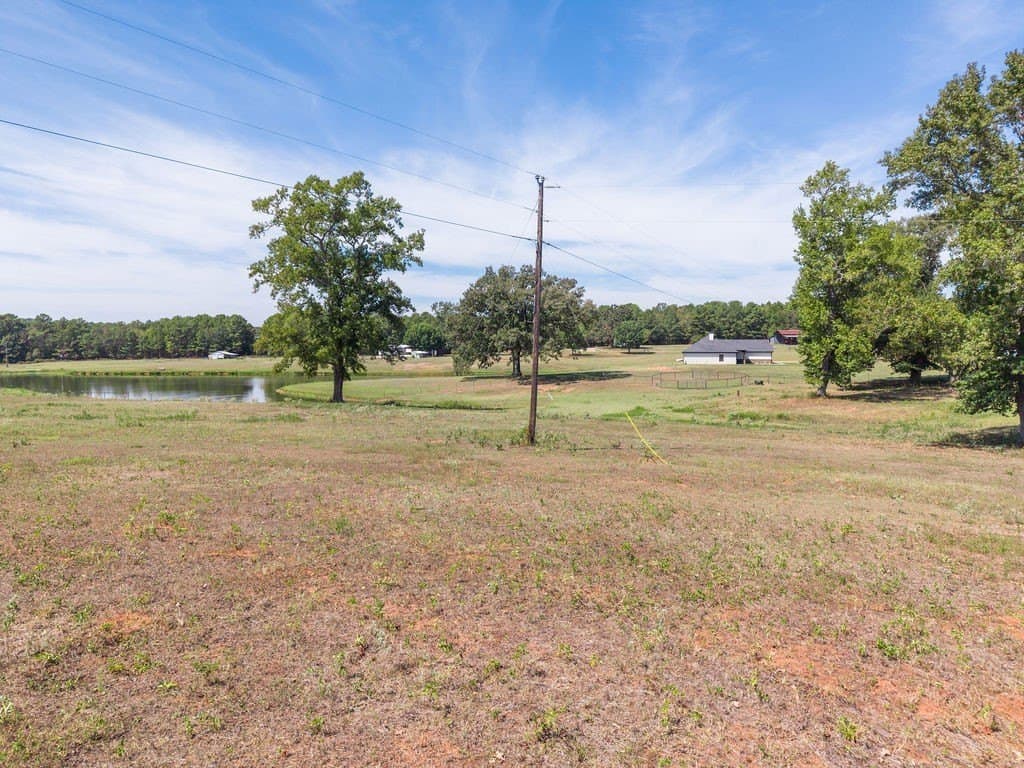 10 acres in Smith County - photo 37