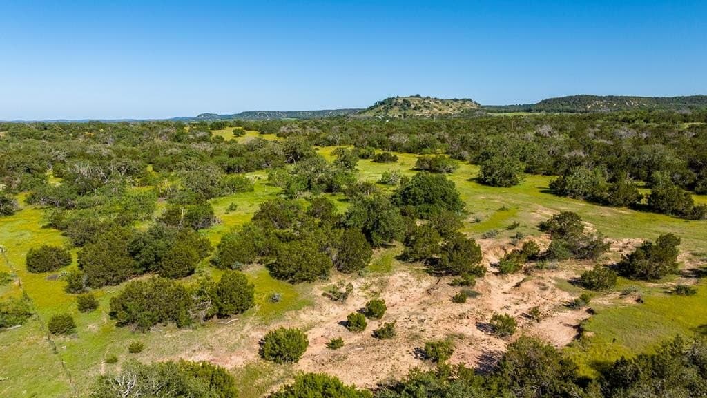 115.92 acres in Gillespie County - photo 27