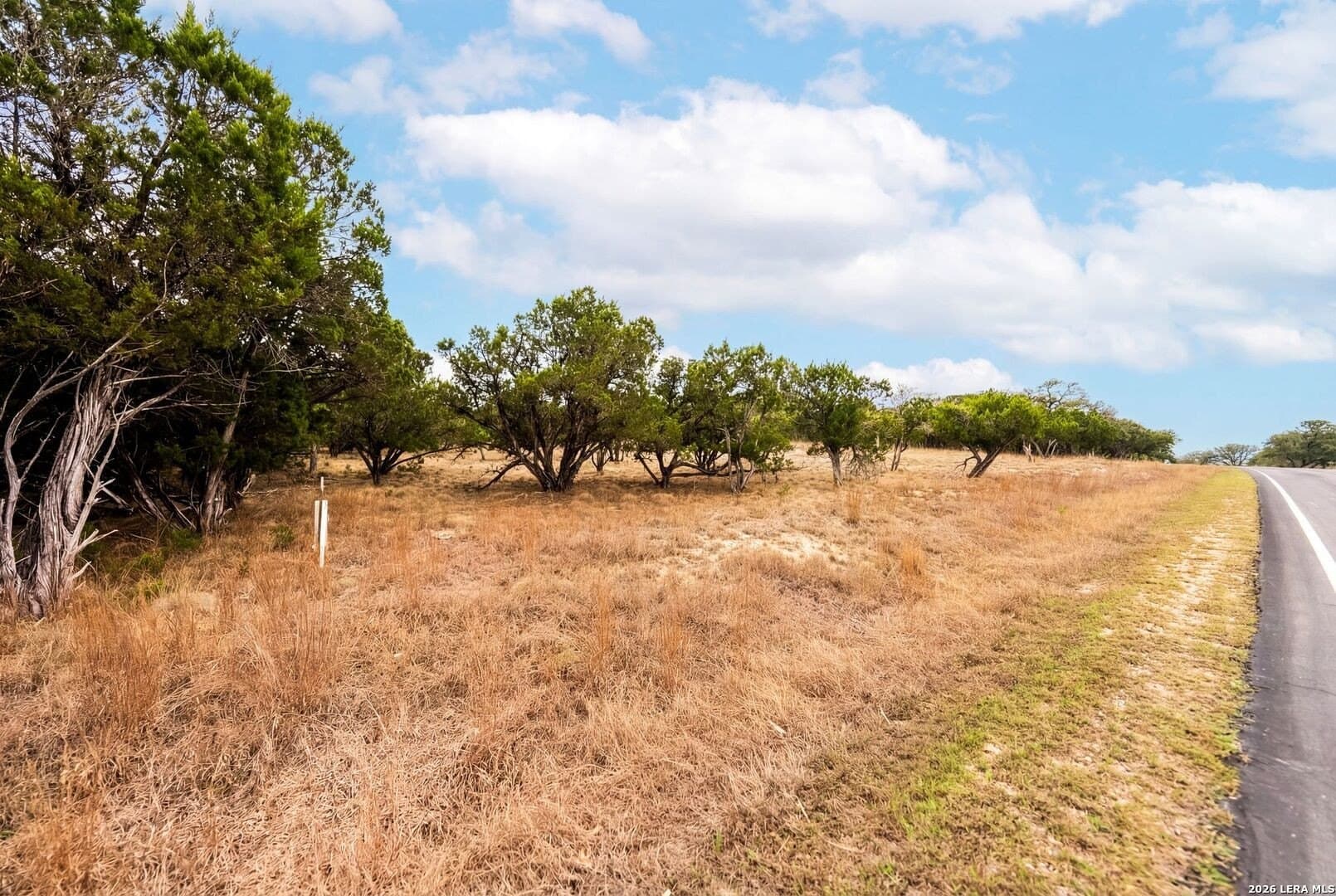 3.95 acres in Kendall County gallery image 2