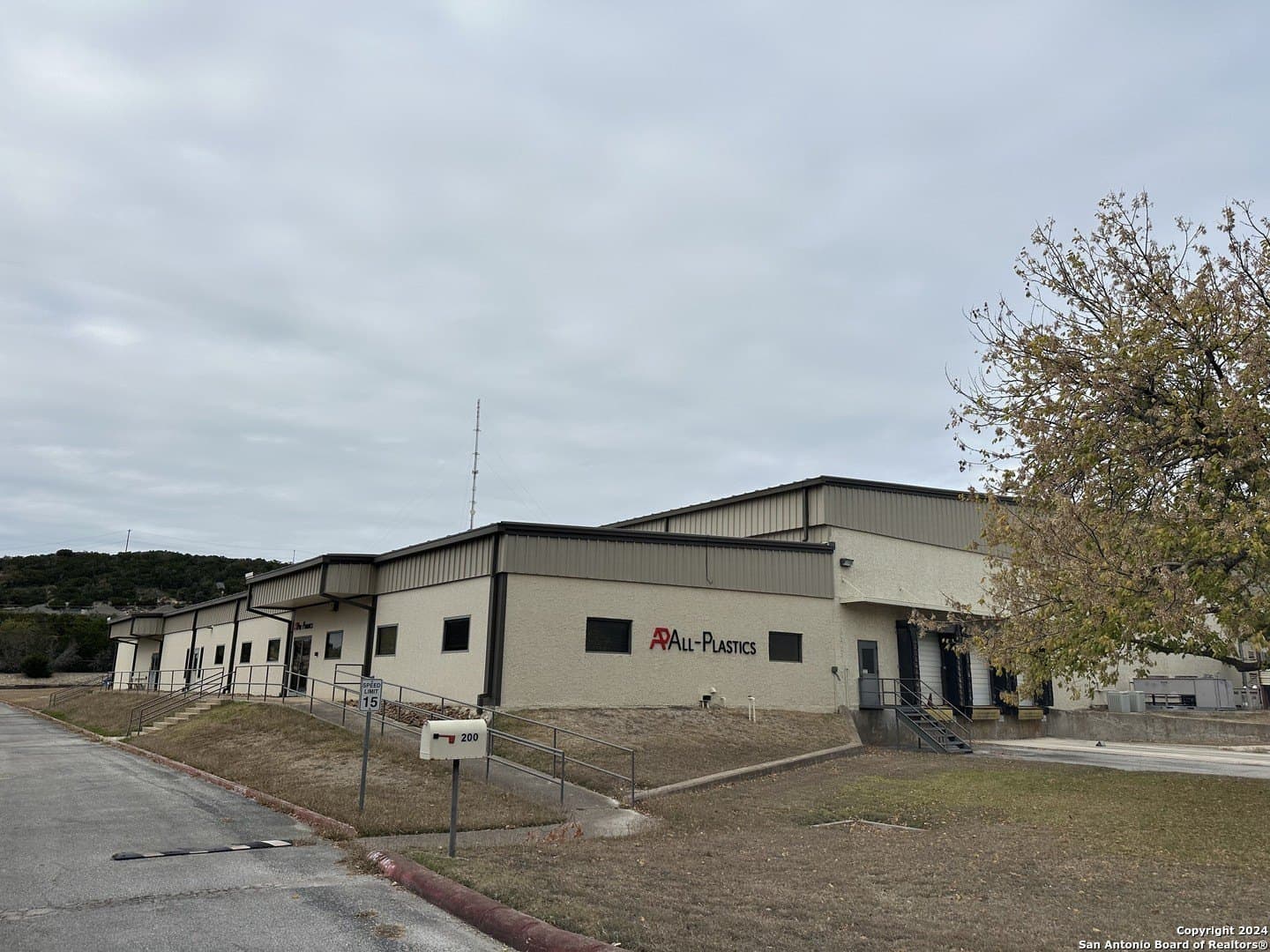 12.18 acres in Kerr County gallery image 2