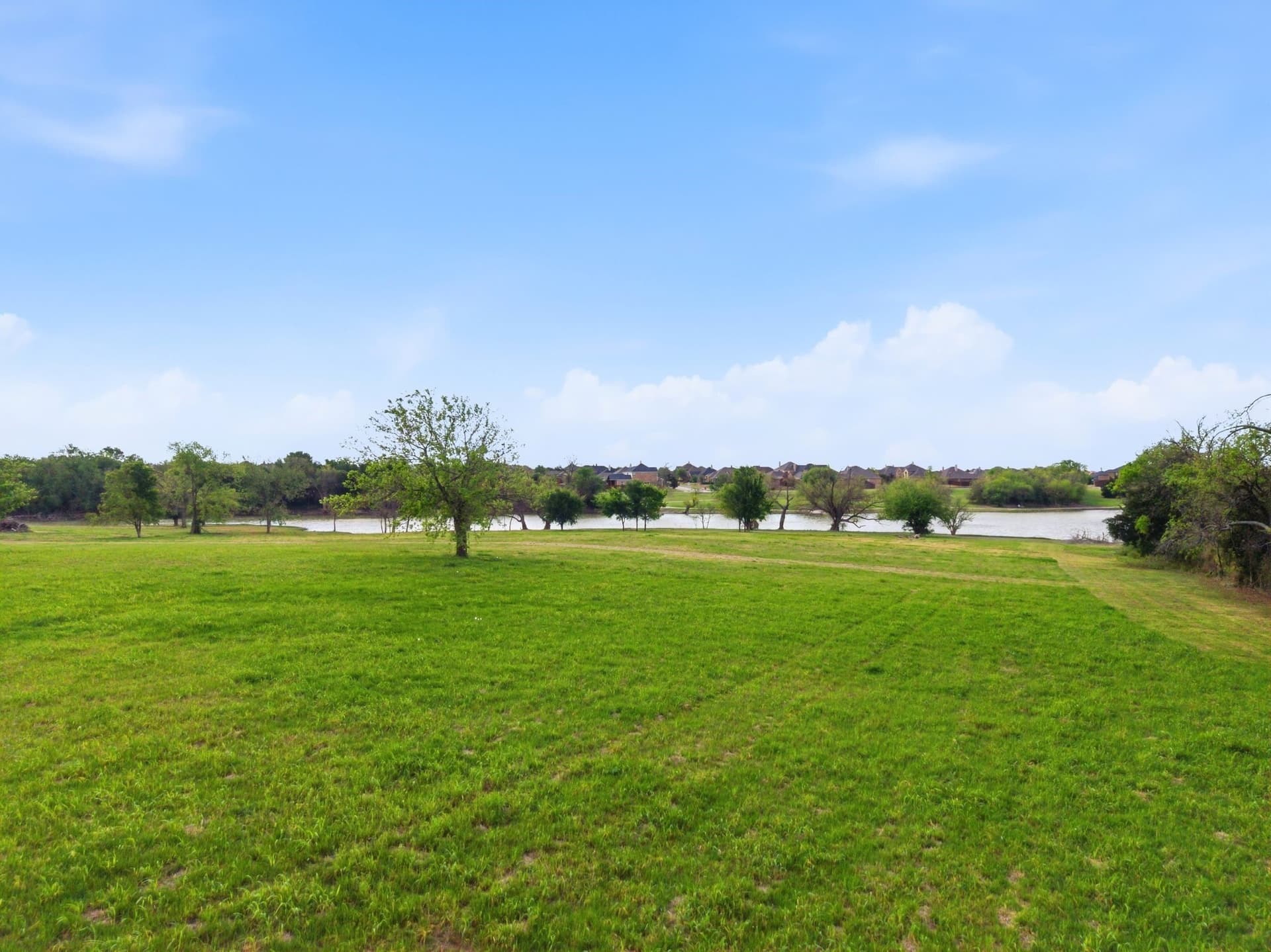 3.2 acres in Rockwall County - photo 10