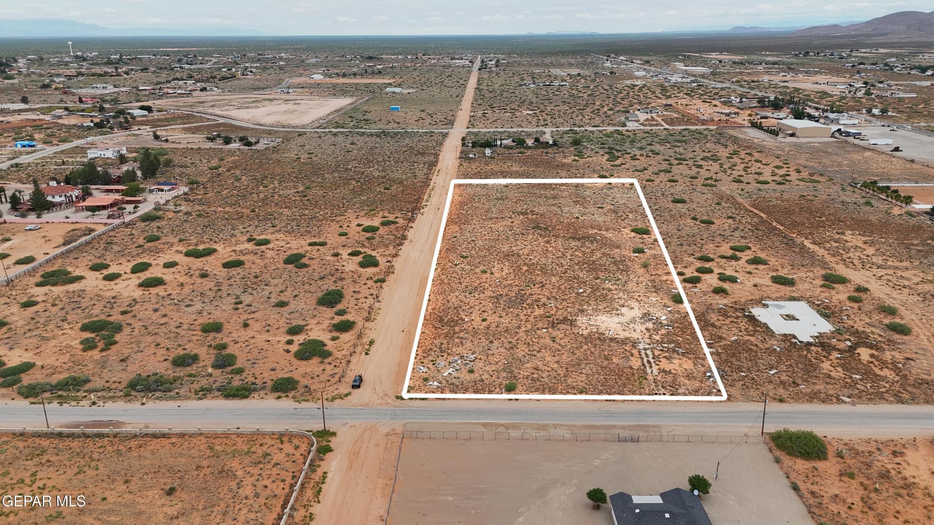 5.01 acres in El Paso County gallery image 4