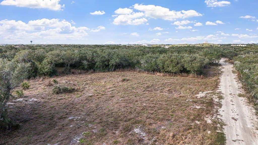 1.6 acres in San Patricio County - photo 7