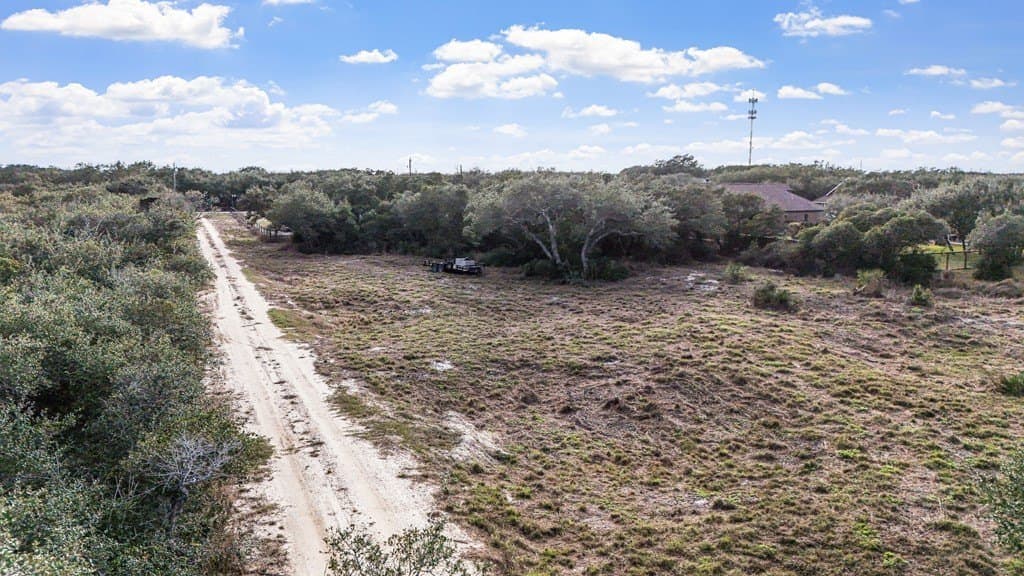 1.6 acres in San Patricio County - photo 8