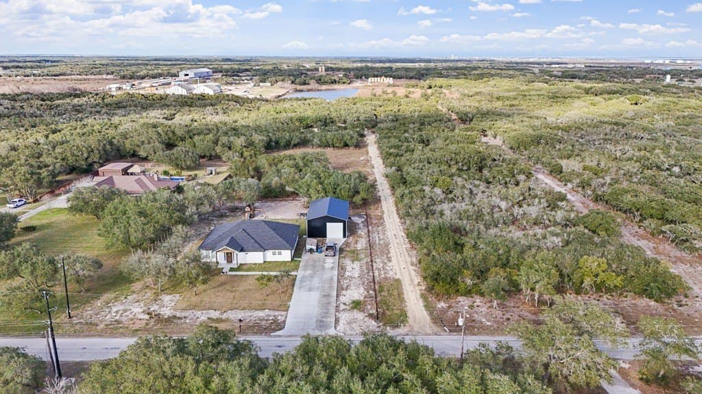 1.6 acres in San Patricio County - photo 17