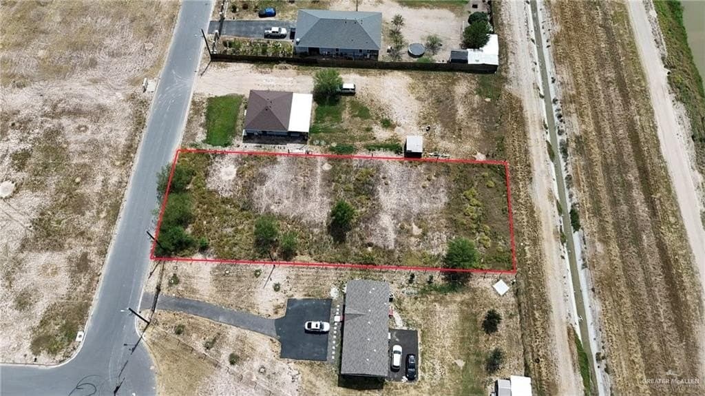 0.5 acres in Hidalgo County - photo 4