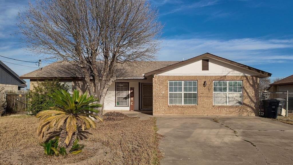 7,140 acres in Maverick County