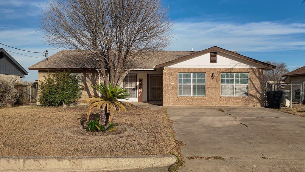 7,140 acres in Maverick County gallery image 4