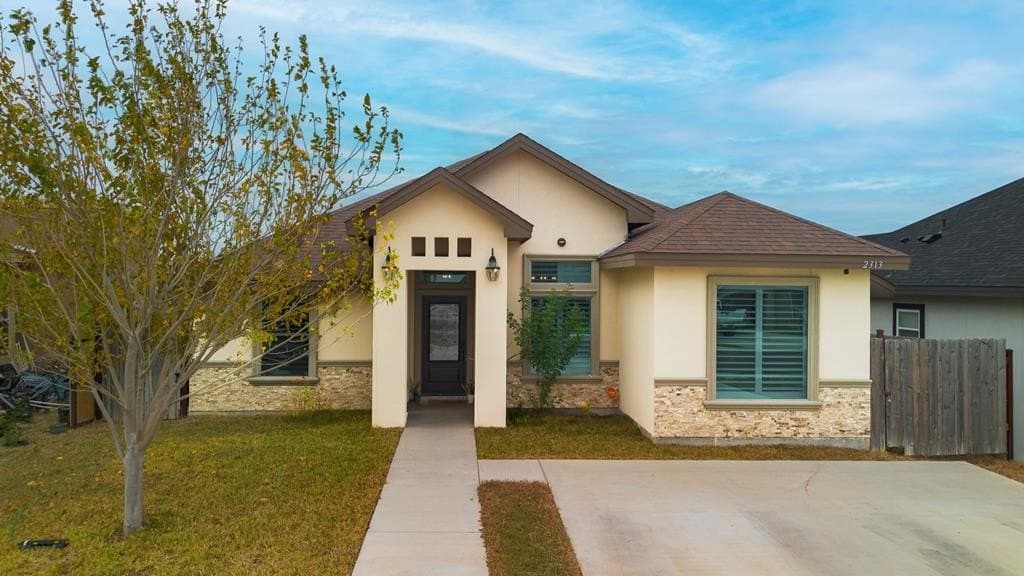 5,500 acres in Maverick County