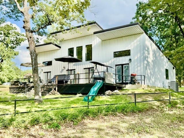 10 acres in Henderson County - photo 2
