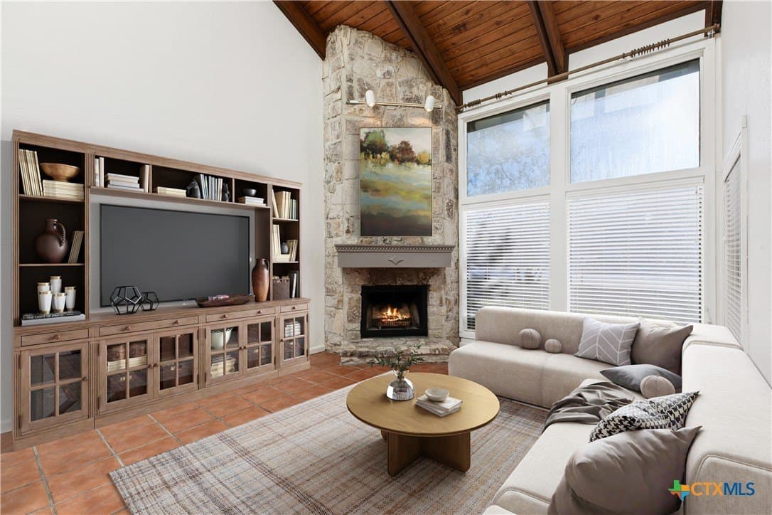 10.43 acres in Comal County