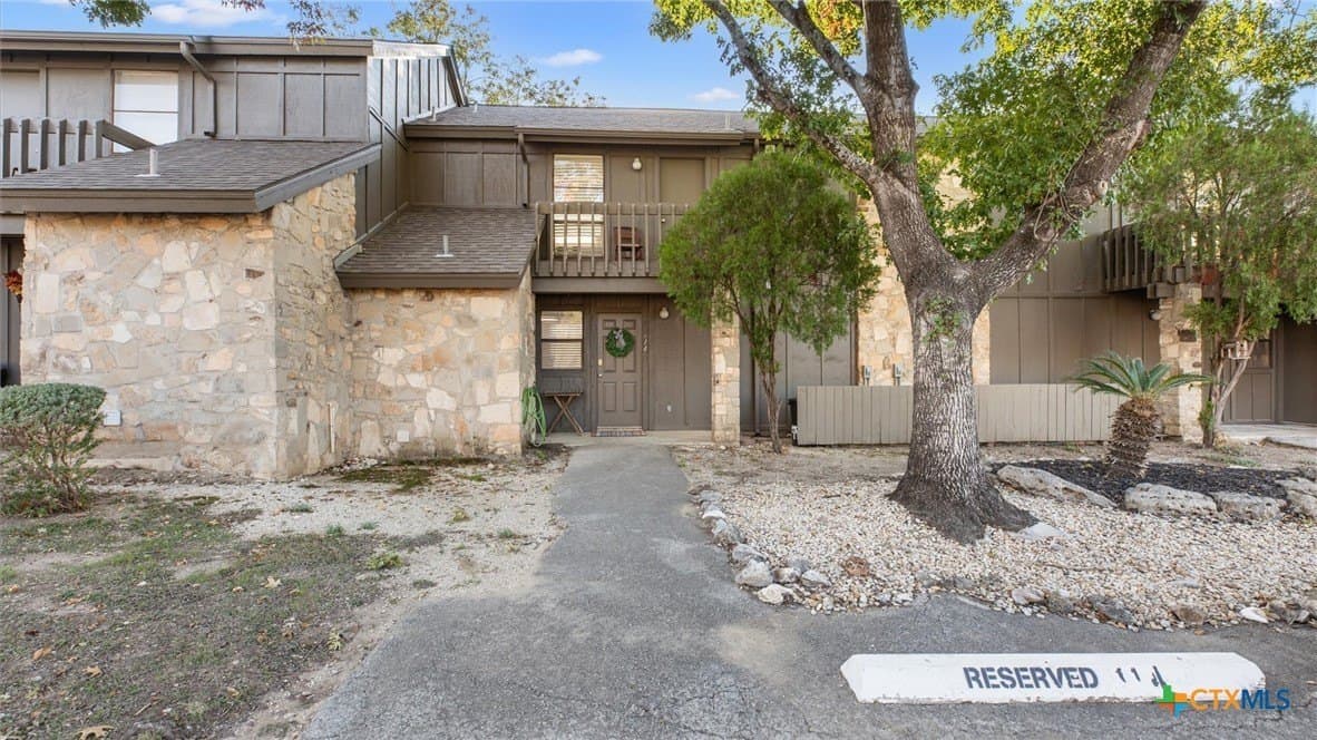 10.43 acres in Comal County gallery image 2