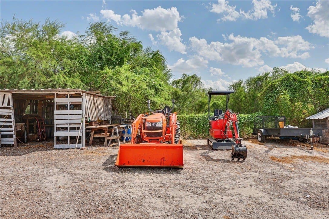 100,000 acres in Jim Wells County - photo 47