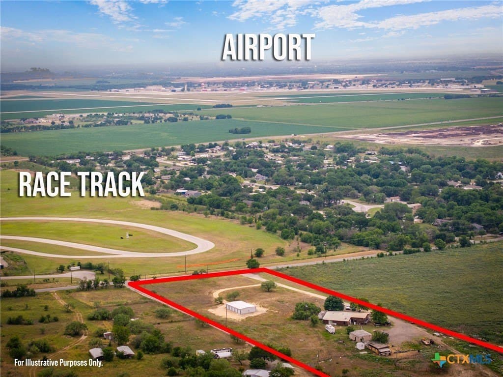 10 acres in Hays County gallery image 4