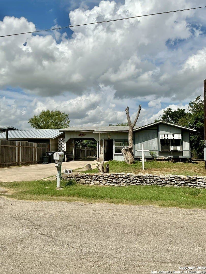 0.64 acres in Bexar County gallery image 3
