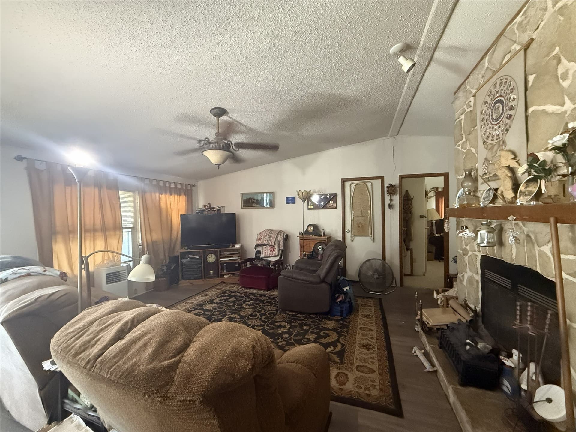 11.52 acres in Hill County - photo 4