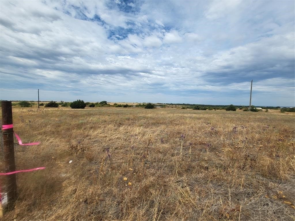 11.52 acres in Hill County - photo 13