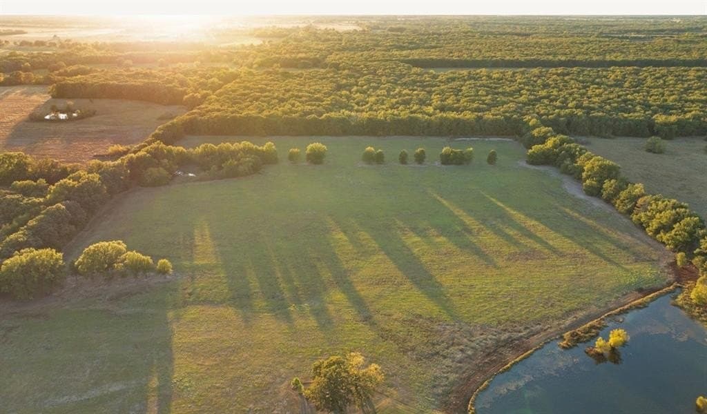 20 acres in Lamar County featured view