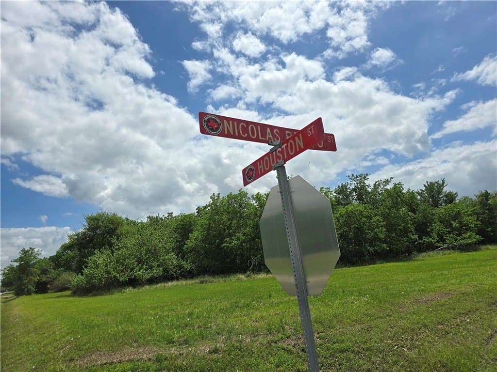 1.74 acres in AUSTIN County - photo 6