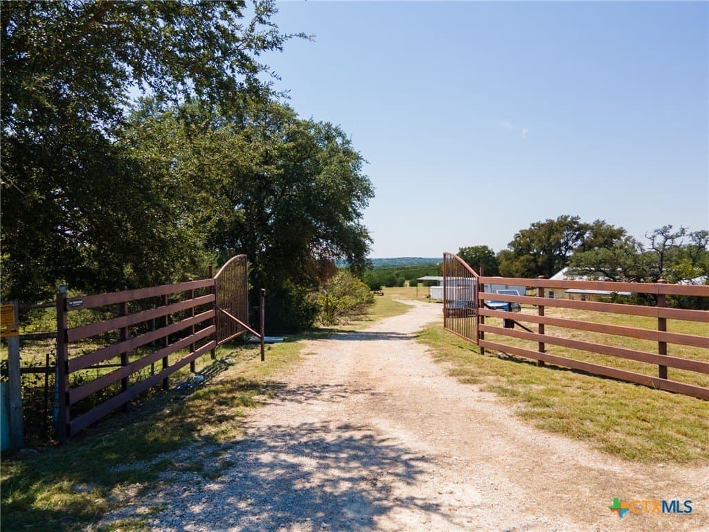 10 acres in Bell County gallery image 3