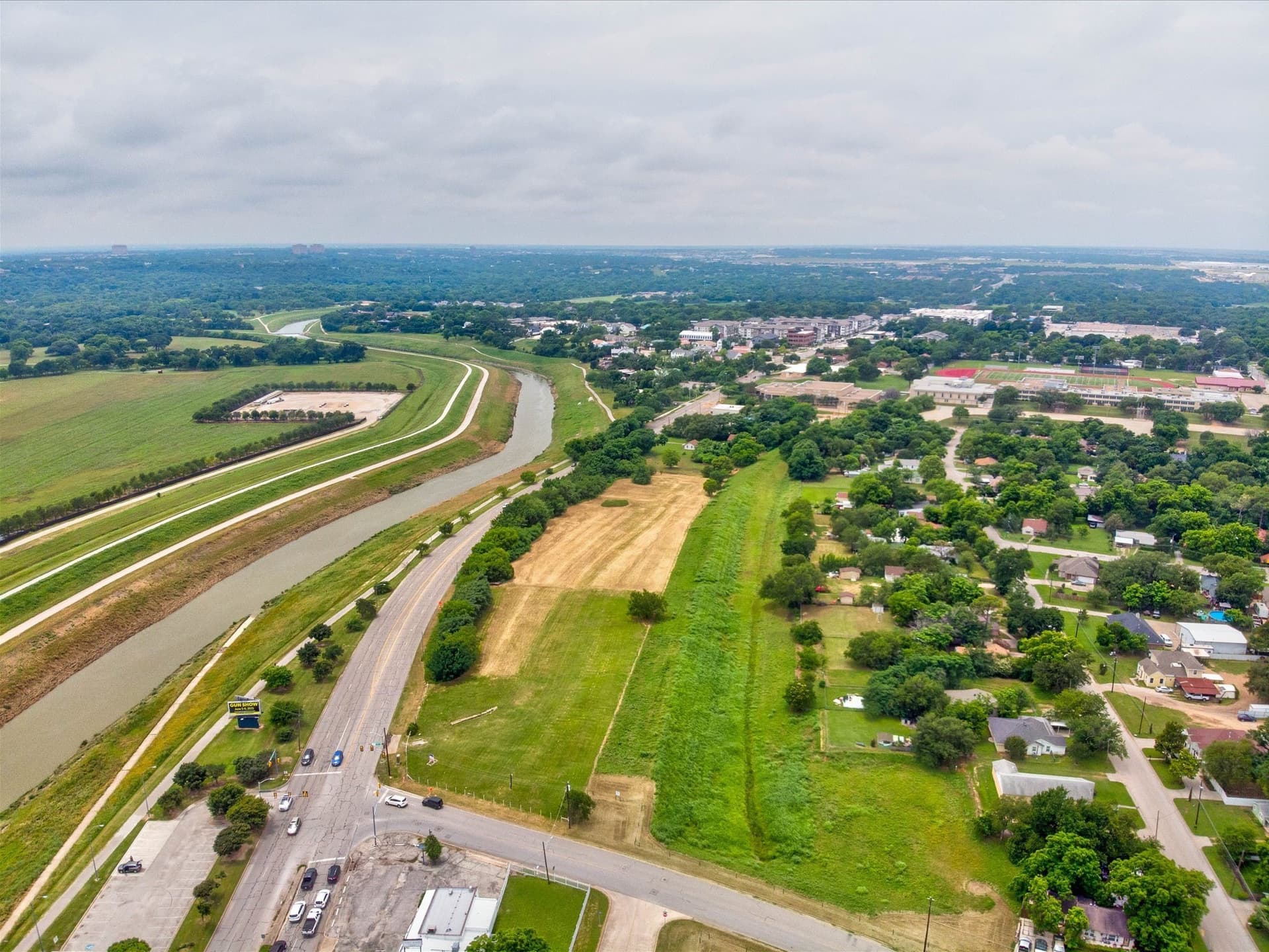 1.47 acres in Tarrant County gallery image 2