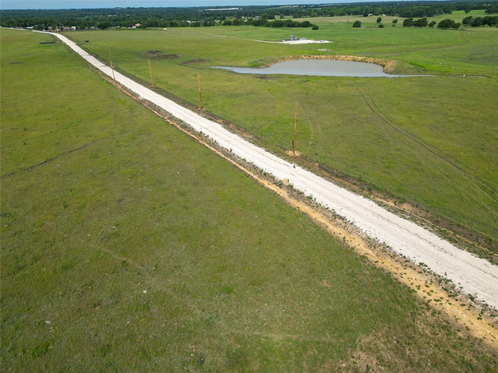 10 acres in Hill County - photo 4