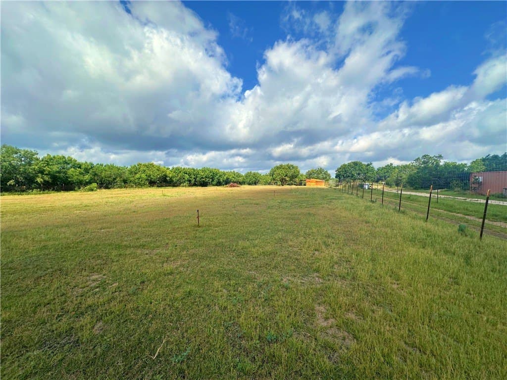 4.89 acres in Atascosa County - photo 32