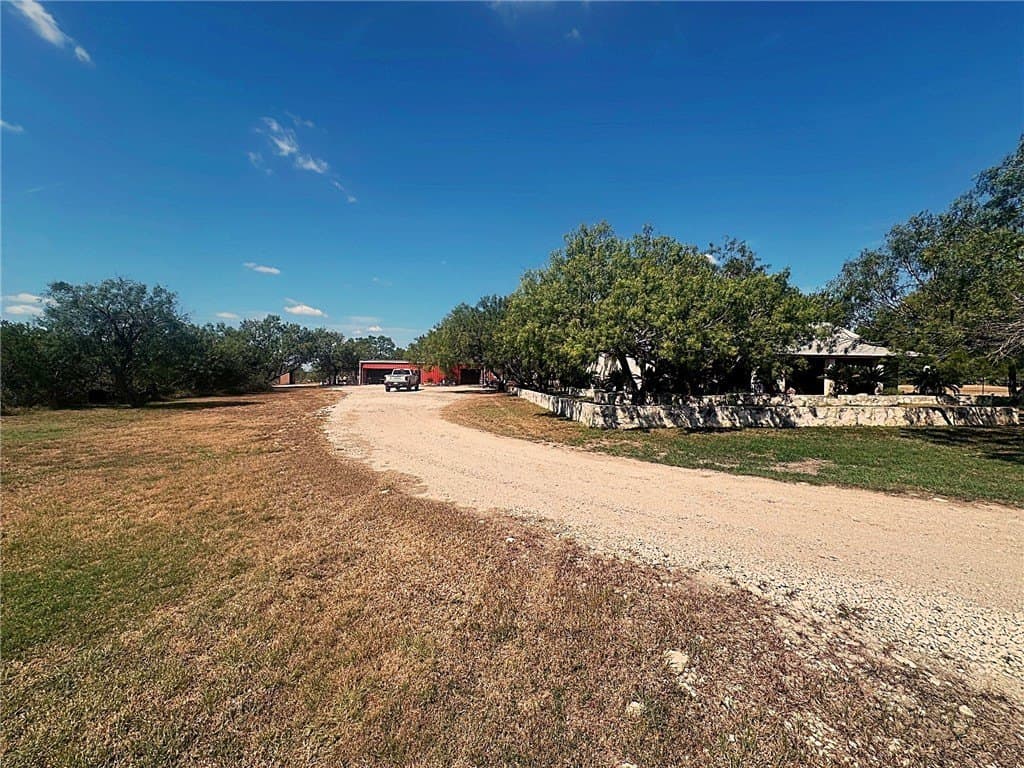 4.89 acres in Atascosa County - photo 6
