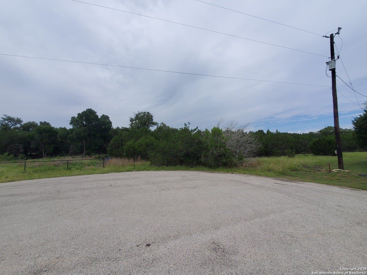 1.12 acres in Comal County gallery image 2