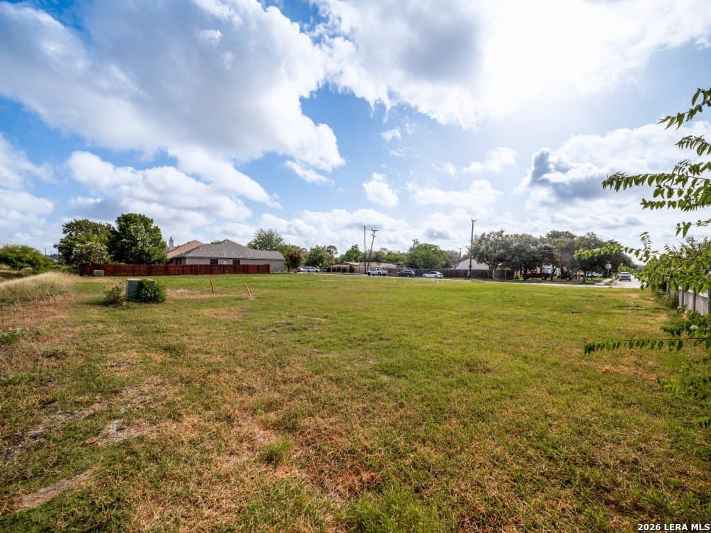 0.2 acres in Bexar County gallery image 3