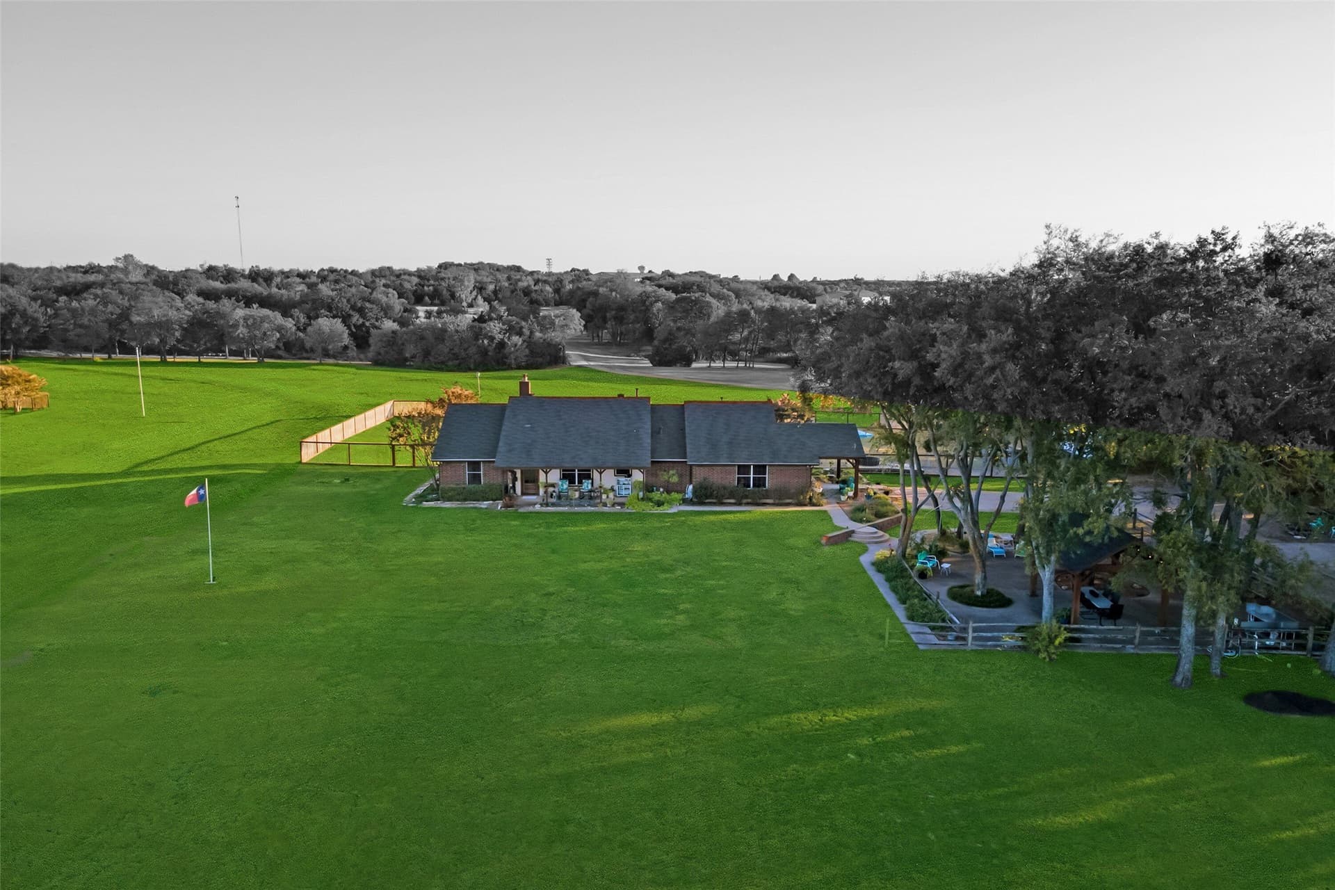 5.28 acres in Rockwall County - photo 2