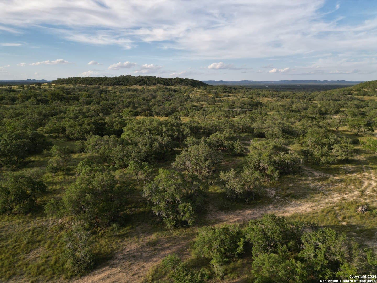 10.2 acres in Bandera County gallery image 4