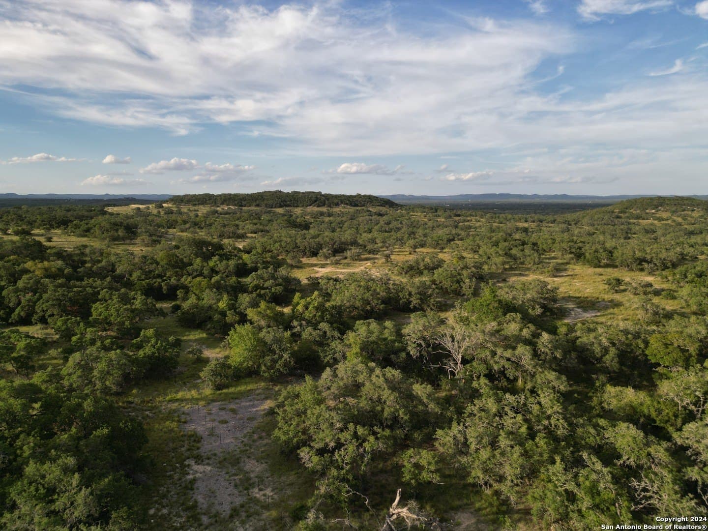 10.2 acres in Bandera County gallery image 2