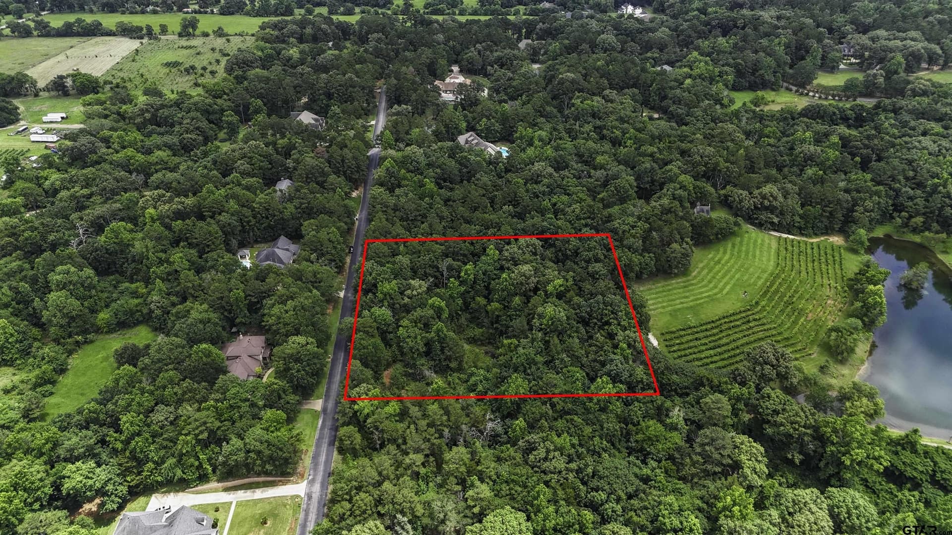 3.34 acres in Smith County gallery image 2