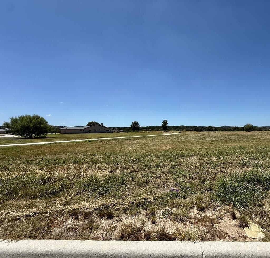 0.81 acres in Kerr County - photo 10