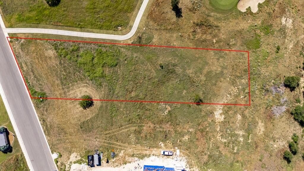 0.81 acres in Kerr County - photo 11