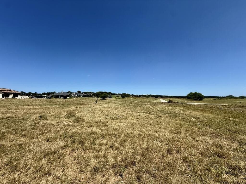 0.81 acres in Kerr County - photo 8